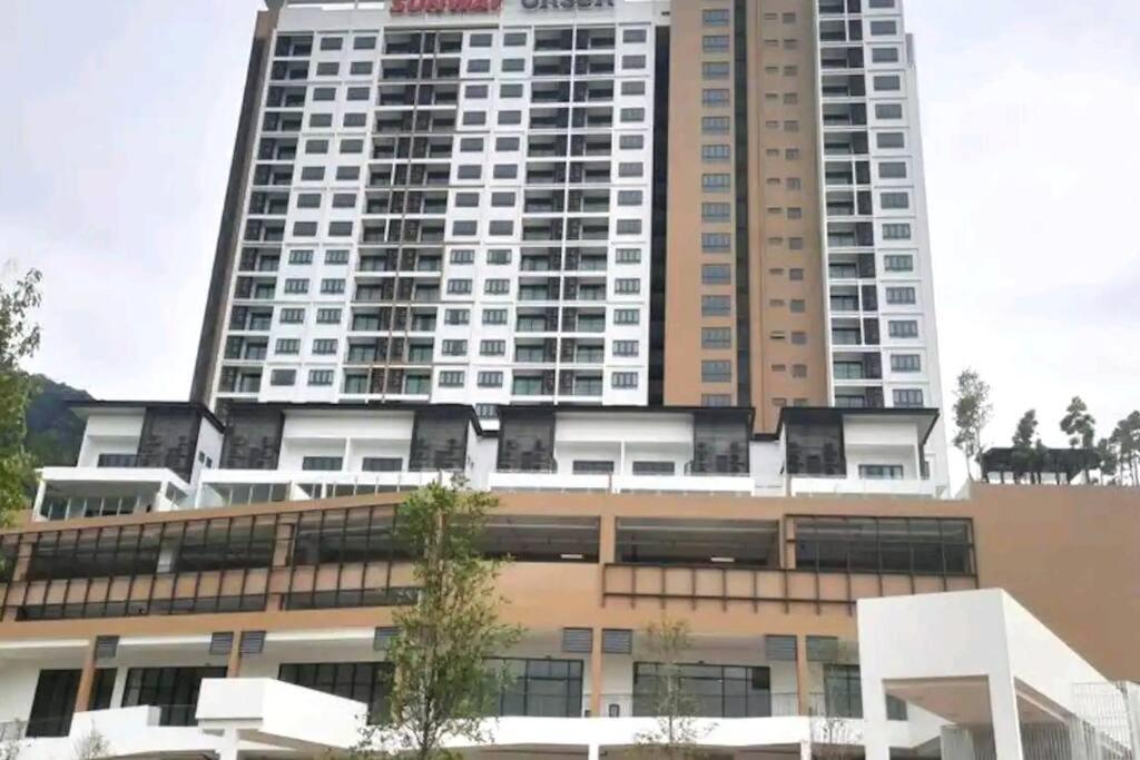 Nearby Lost World Of Apartment *