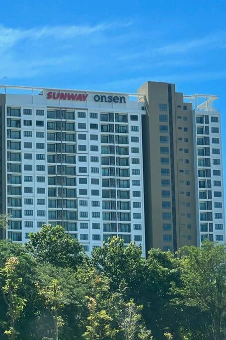 Apartment Nearby Lost World Of